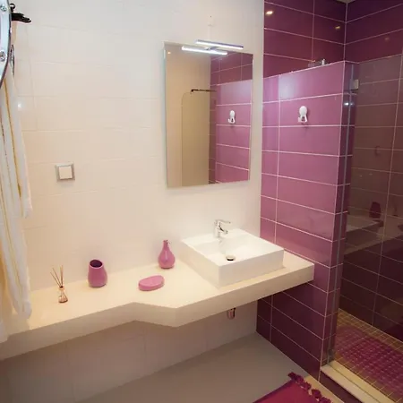 Surf And Stones * Peniche