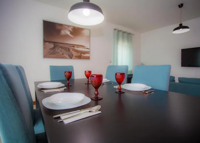 Surf And Stones Peniche